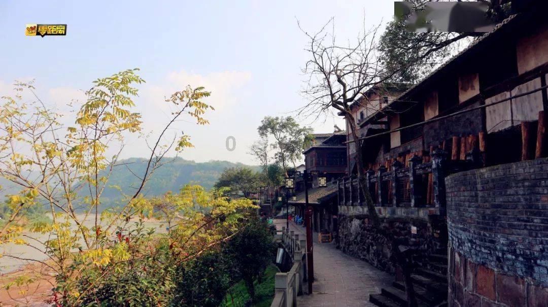 鹤山区中山北路街道积极开展老旧小区改造提升工作破旧立新 华美蝶变